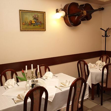 Hotel Relaks Wola Ducka Екстериор снимка