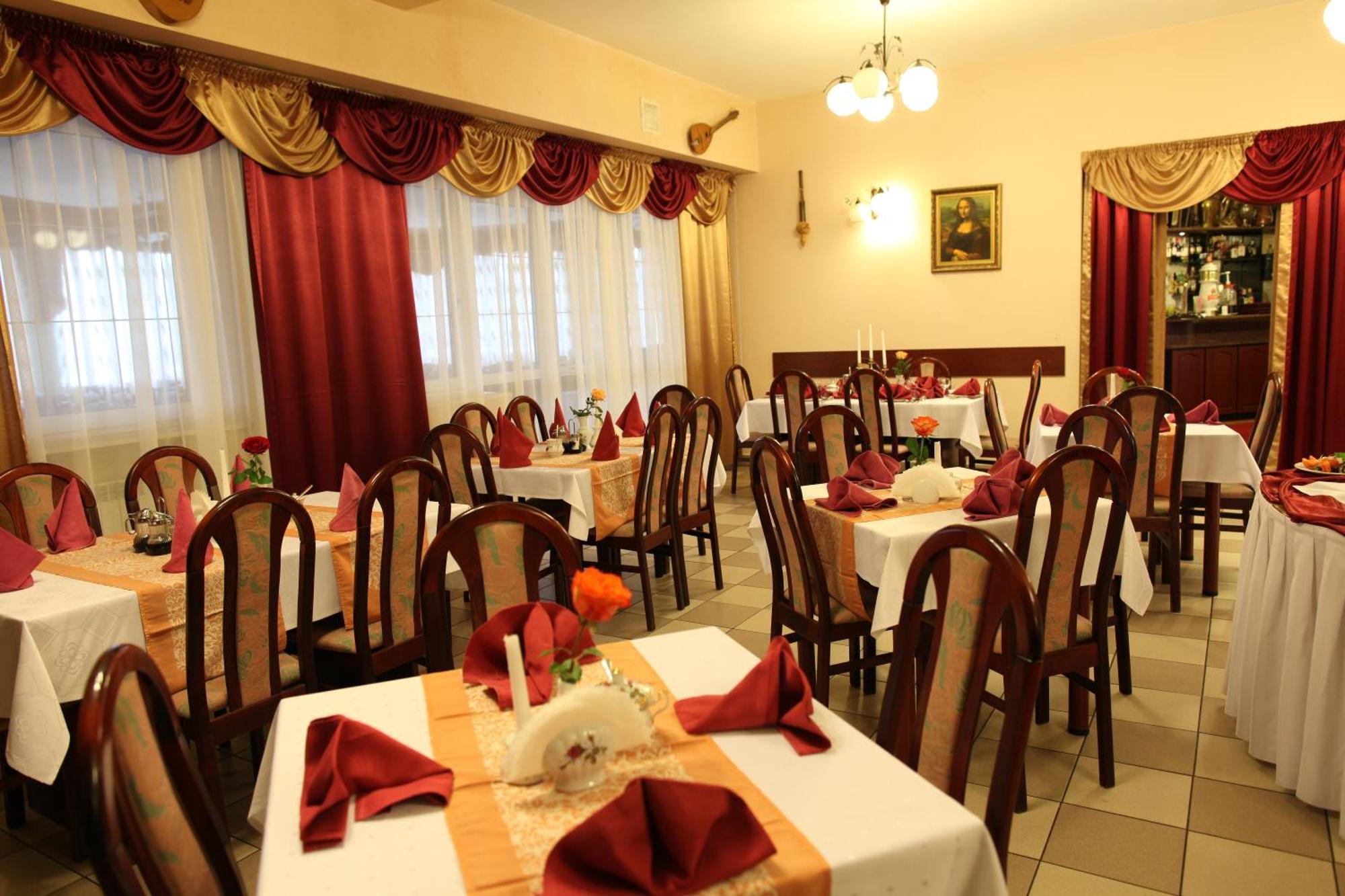Hotel Relaks Wola Ducka Екстериор снимка