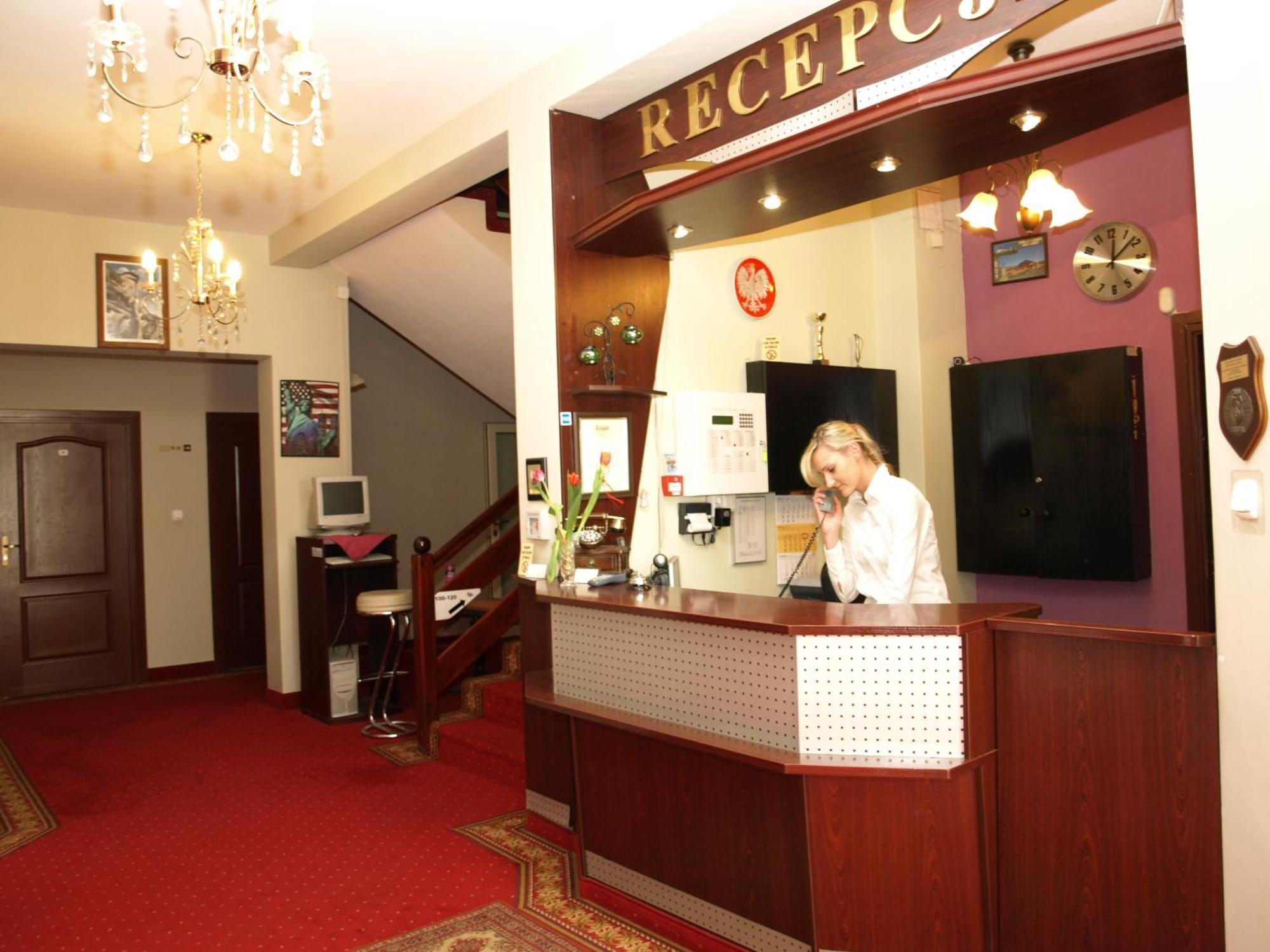 Hotel Relaks Wola Ducka Екстериор снимка