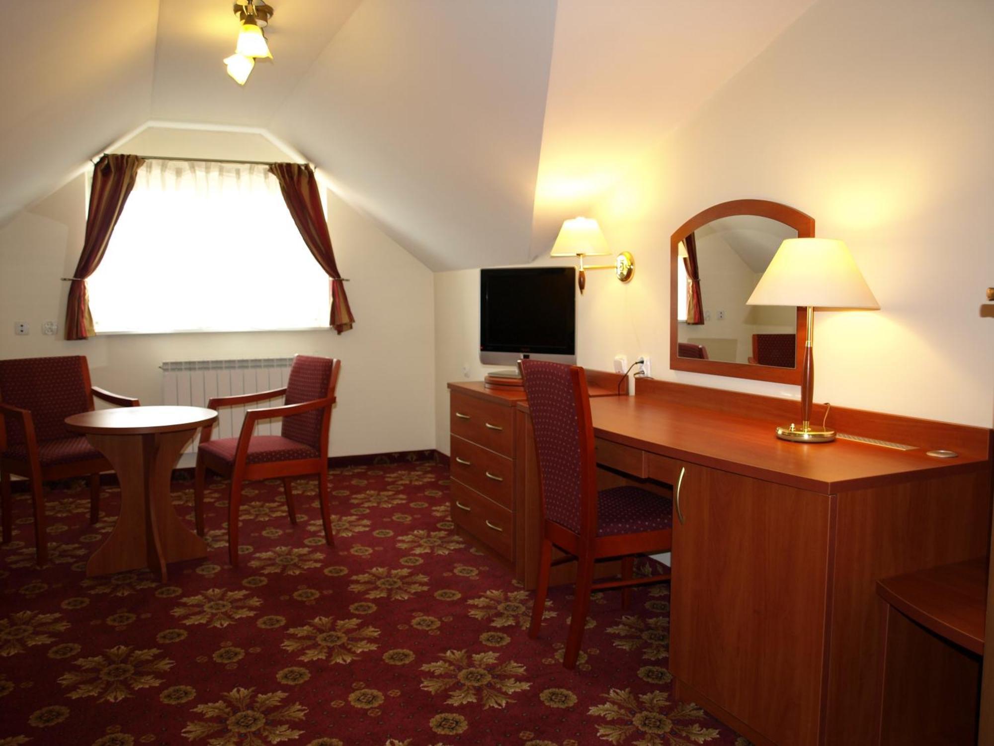 Hotel Relaks Wola Ducka Екстериор снимка