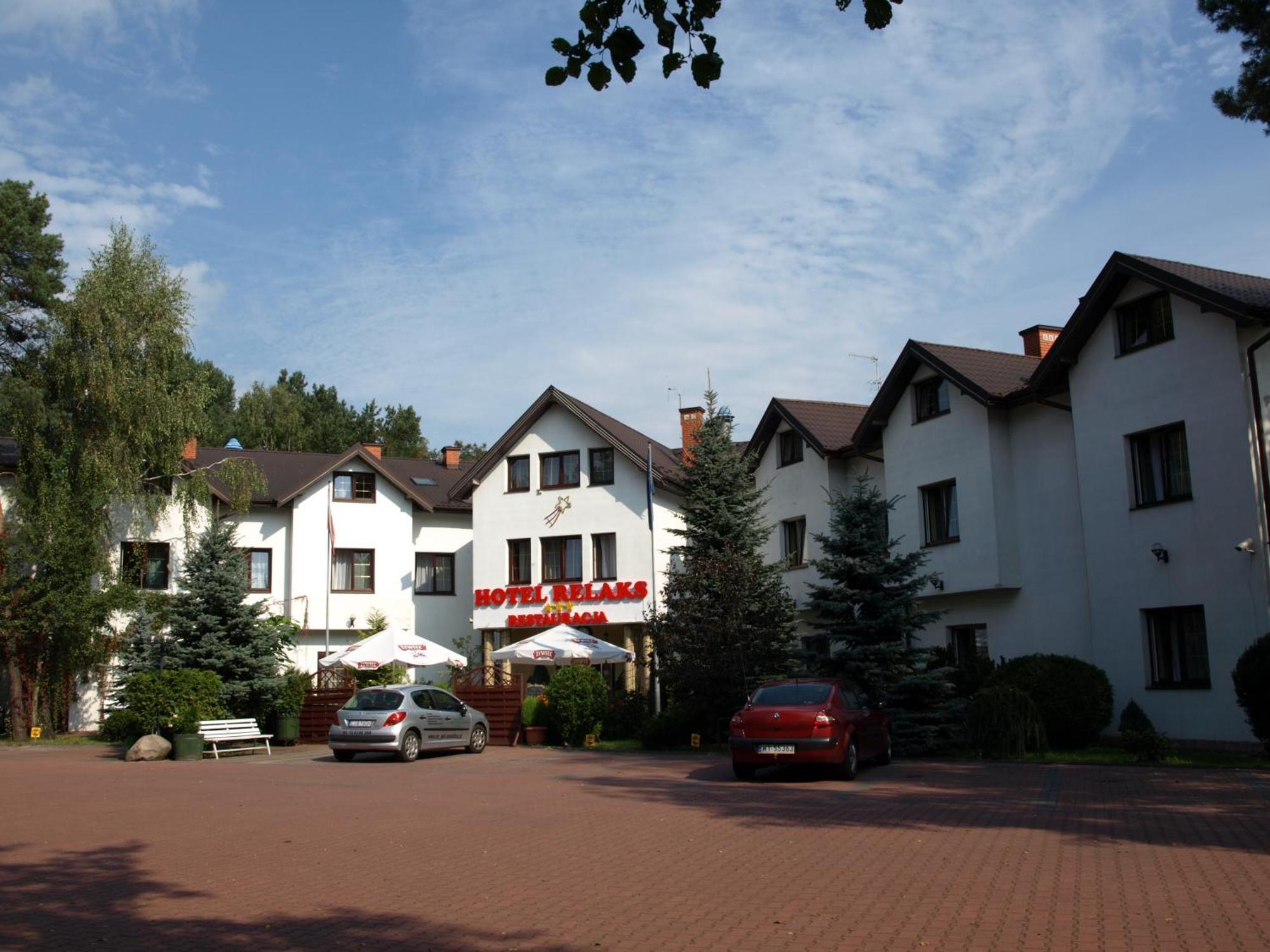 Hotel Relaks Wola Ducka Екстериор снимка