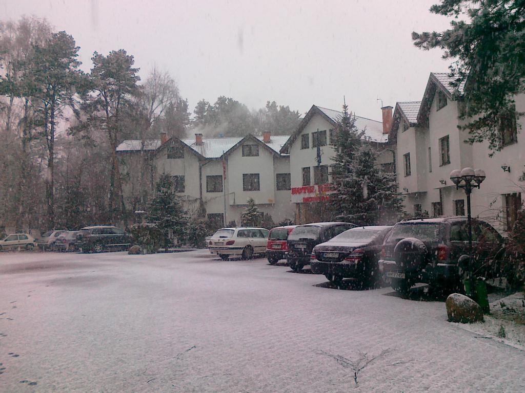 Hotel Relaks Wola Ducka Екстериор снимка