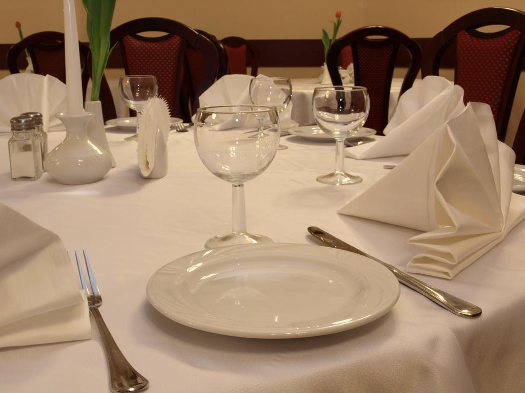 Hotel Relaks Wola Ducka Екстериор снимка