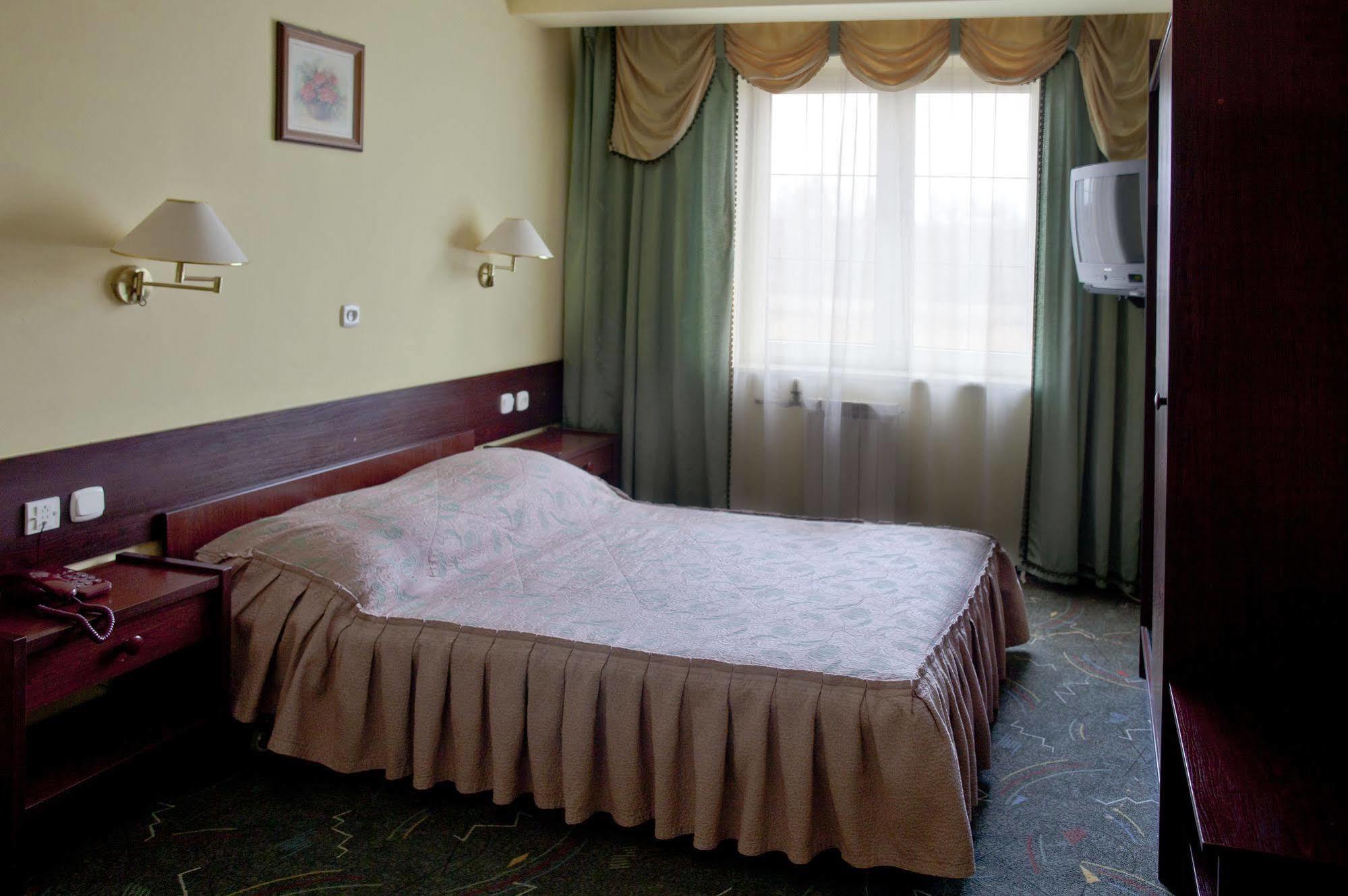 Hotel Relaks Wola Ducka Екстериор снимка
